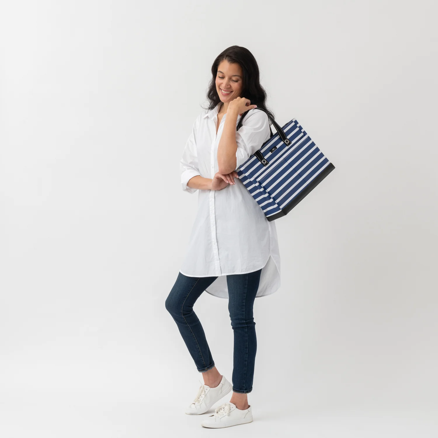 Uptown Pocket Tote - Image 5