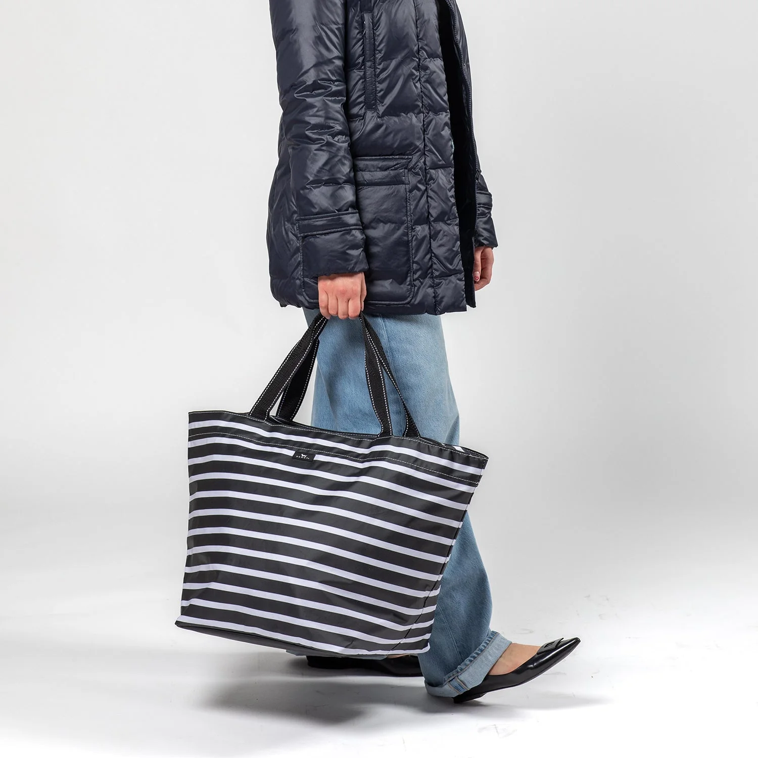 Weekender Travel Bag - Image 3
